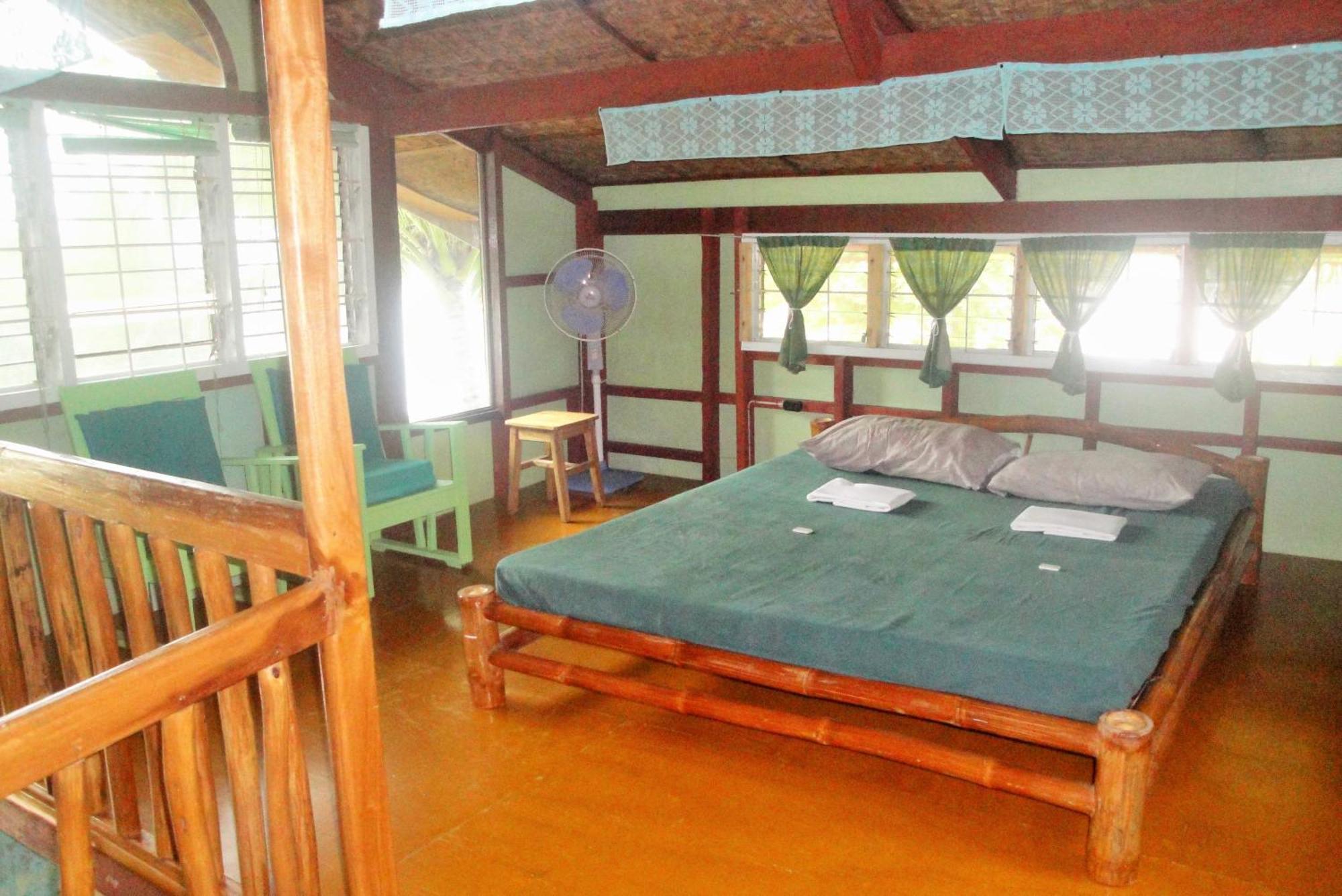 Casa De La Playa Beach Resort Siquijor Room photo